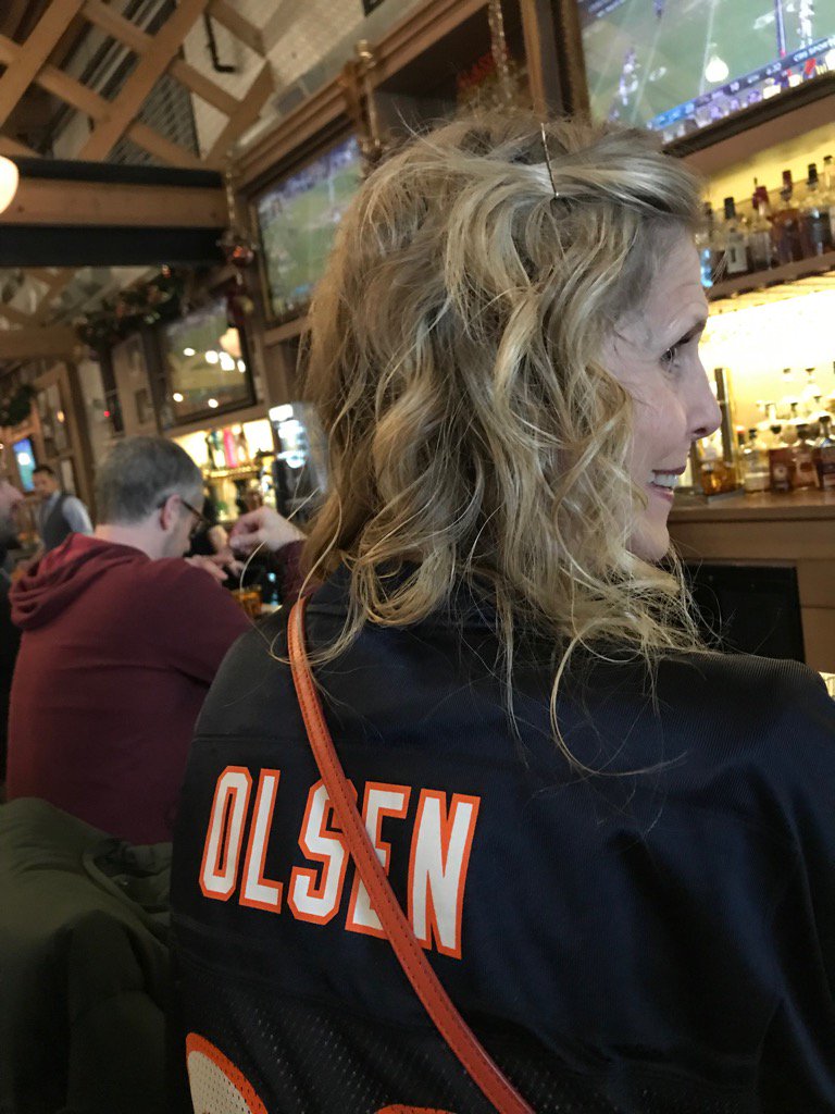TheChicagoNinja's tweet photo. Go Bears! https://t.co/cJpKO0IwT8