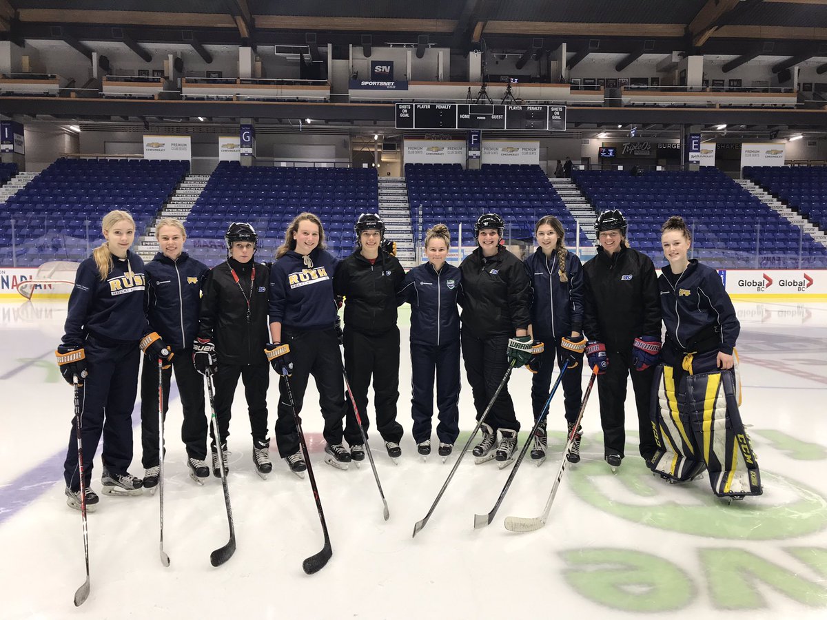 Thank you to all the volunteers who helped make the U12/U14 Skill Weekend happen! <a href="/delaneyc34/">Delaney Collins</a> <a href="/FireandIceHOC/">Whitney Grace Juszkiewicz</a> <a href="/saraswiderski13/">Sara Swiderski</a> <a href="/a_jukich/">Ashley Jukich</a> <a href="/jennabuglioni/">Jenna Buglioni</a> <a href="/cherryjaden10/">Jaden Cherry</a> @jenngilly33 <a href="/sydneewilson15/">sydnee</a> <a href="/goalie_kayla/">Kayla Munro</a> <a href="/tamryn_ward/">tamryn.ward</a> and <a href="/anisha_bal/">Anisha Bal</a>