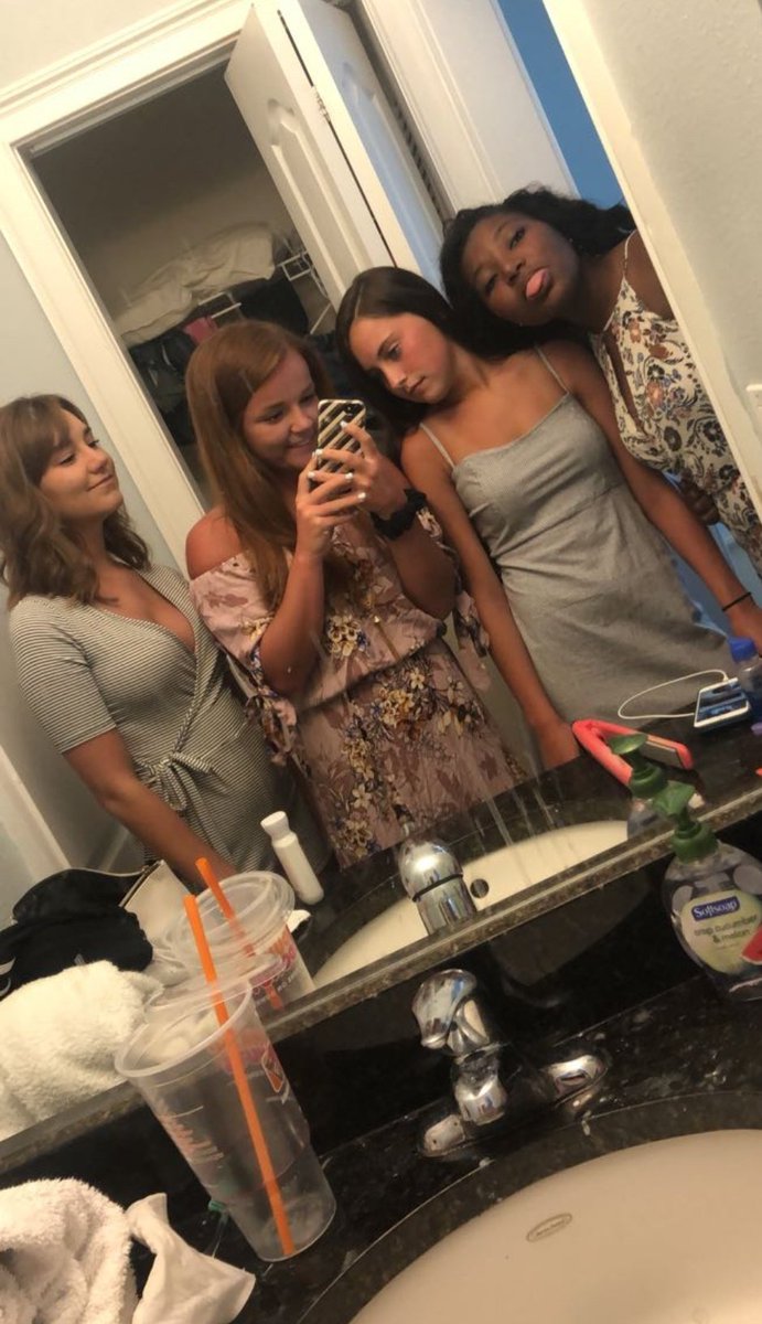 emmaroseridder's tweet photo. Happy 19th Margaret! Glad I could celebrate with you🤗 https://t.co/ecRDaMneUZ