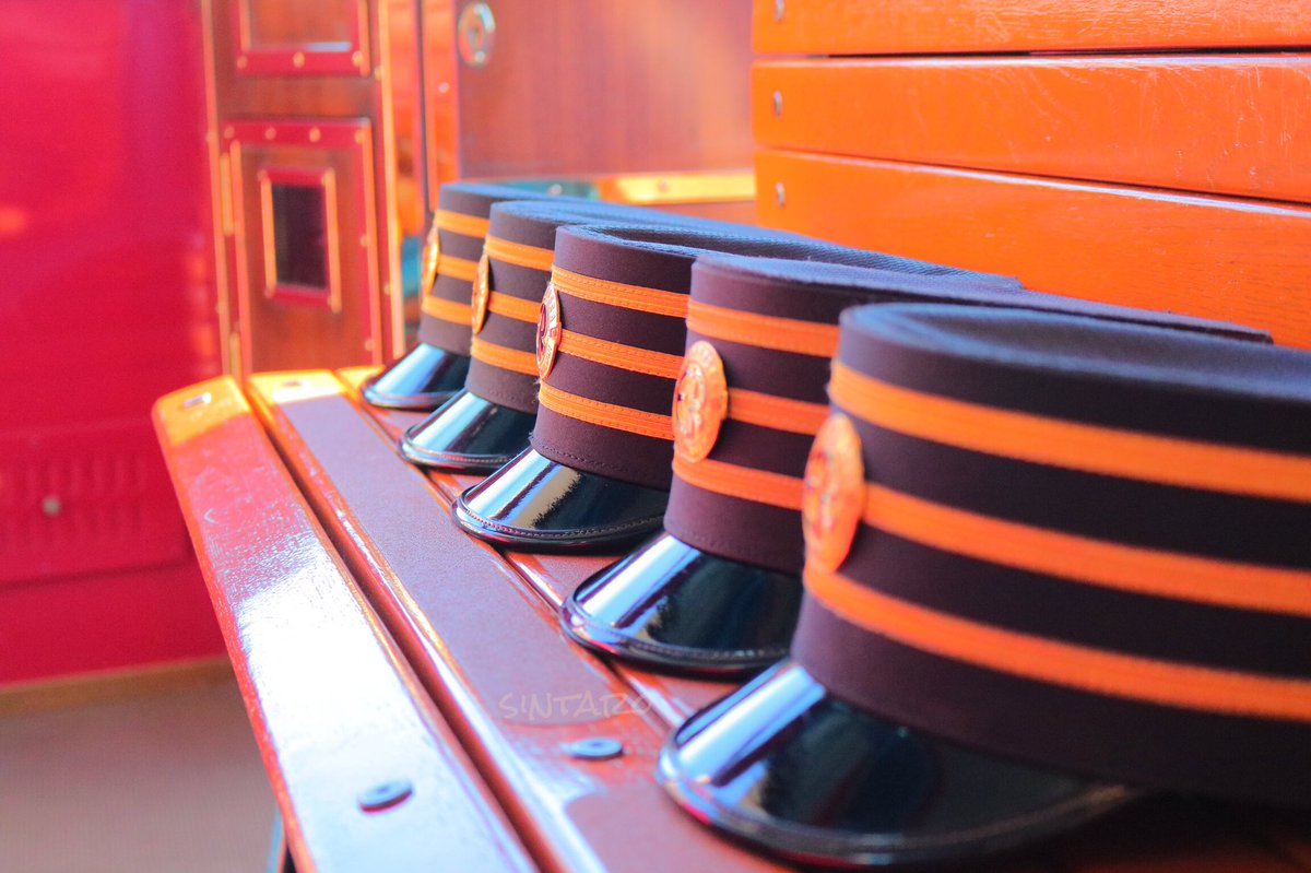 気になるディズニー 春キャンフォトスポット企画の第1弾 本日から1月日まで 休止中のアトラクション ディズニーシー エレクトリックレールウェイ を開放中 車内には自由に入れ 鐘を鳴らせたり 帽子も被れますよ 写真も取り放題 開放時間は10