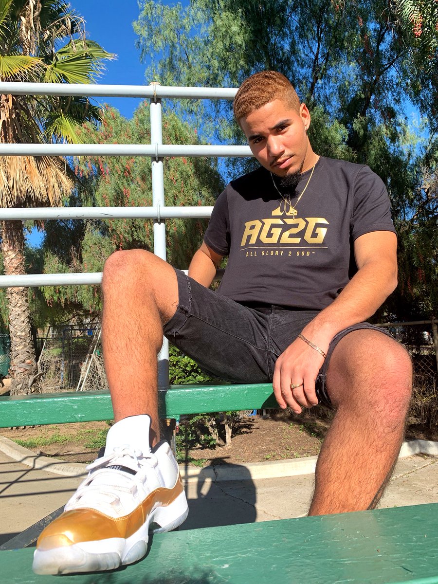AG2Gapparel's tweet photo. ❌WIN A FREE GOLD “2ND ANNIVERSARY” All Glory 2 God™ TEE❌

To Enter:
1 - FOLLOW @AG2Gapparel
2 - Retweet this post 

One random follower will be announced on Friday , 1/18/19
#AllGlory2God #AG2G https://t.co/miVQ6Kubkv