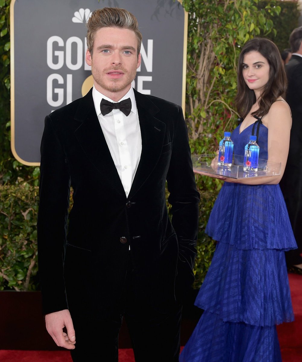 The Figi water girl is me when I say I'm not going to stalk my crushes social media #TheGoldenGlobes #GoldenGlobes