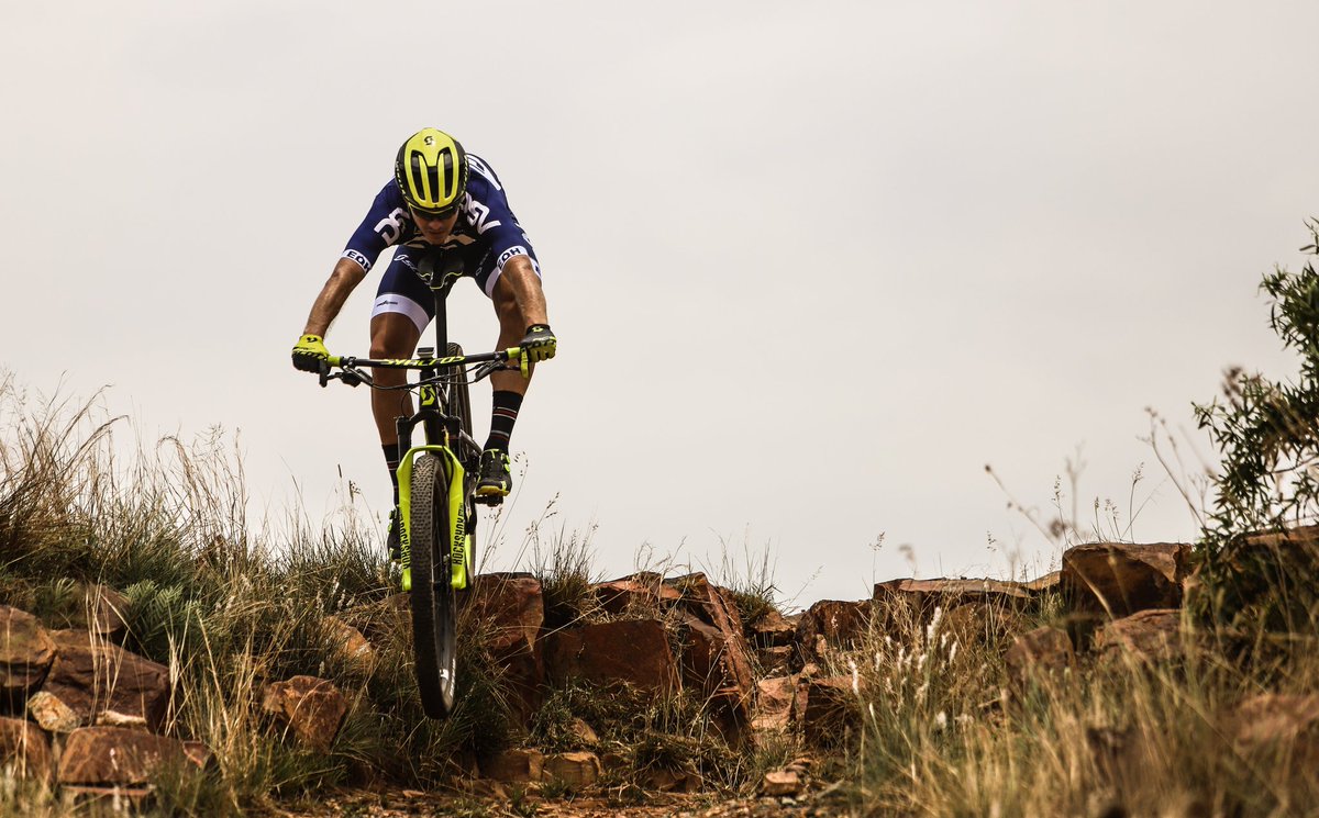Dropping into the 2nd week of 2019 already🤙 Excited to get back to racing!
#DSVactive #DSVProCycling #scott2luvit #EOHcycling #PowerbarSA