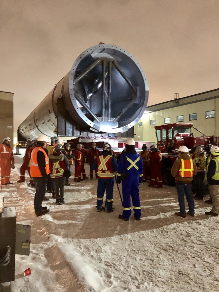 inter_pipeline's tweet photo. After almost a year of fabrication, our Polypropylene-Propane Splitter is ready for the road! The efforts of many groups have gone into this #MegaMove  This is a key milestone for the #HeartlandComplex https://t.co/sy2uOPKFIz
