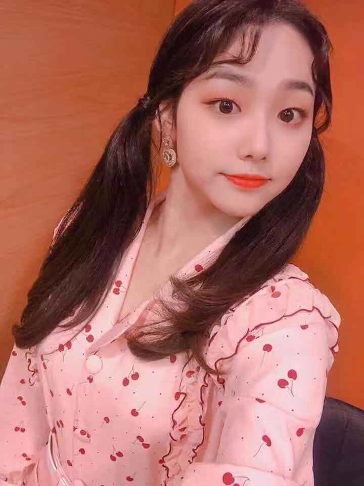 pineypiny's tweet photo. 🍑IN STOCK NOW!!
📍390฿ 
🍒cherry cutie shirt เสื้อเชิ๊ตลายเชอรี่คอบัว มีแต่งระบายให้ดูหวานน่ารักขึ้นด้วย 💕มีสามสีน้า กรม ขาว ชมพู dmเมนชั่นถามได้ ของมีพร้อมส่ง หมดเร็วมากเด้อ 
▪️อก40" ยาว25"
#เสื้อผ้าแฟชั่น #เสื้อแฟชั่น #เสื้อพร้อมส่ง #เสื้อผ้าเกาหลี #เสื้อสไตล์เกาหลี https://t.co/C3sMsmYCfm