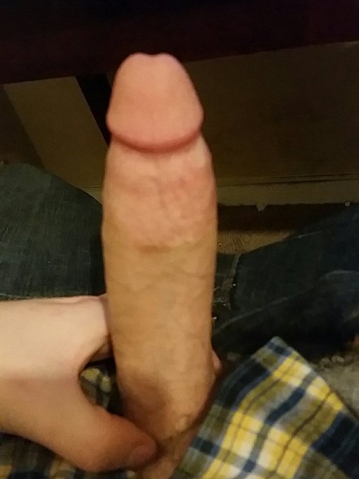 I just used a new fleshlight for the first time.  Omg I never came do hard. VIDEO UP SOON. https://t