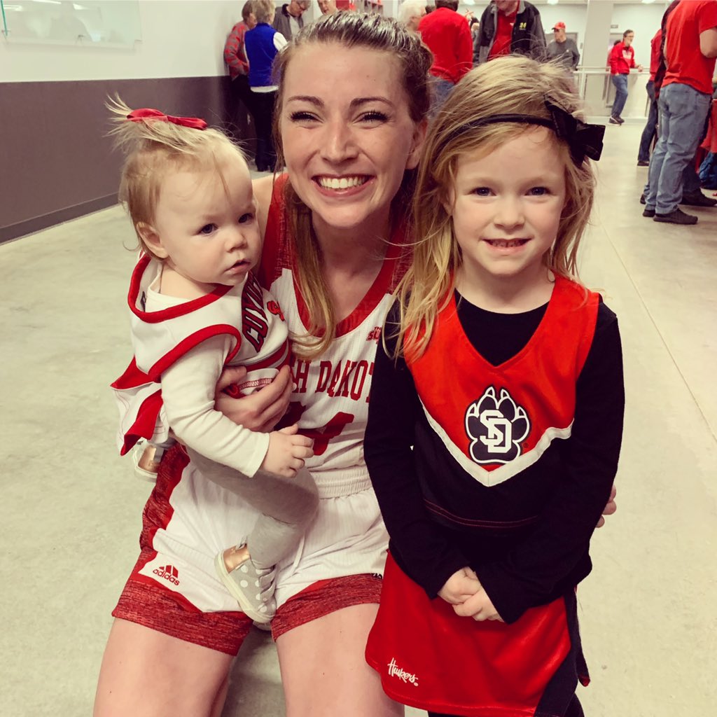 braedoyle's tweet photo. Way to dominate @SDCoyotesWBB! Kennedy was so happy to get a photo with Ciara Duffy! #goyotes #girlsteachinggirls #futureballers https://t.co/8j32e3S7Sp