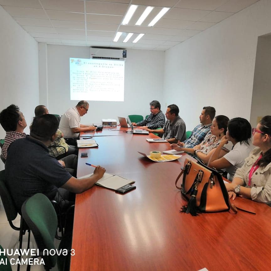 Reunión de trabajo y acuerdos con el H. Ayuntamiento de Manzanillo presentes las áreas de Turismo Manzanillo Inmude Manzanillo y Vialidad, gracias por el apoyo.

<a href="/marcomacias1969/">Marco Macias</a> director de la competencia