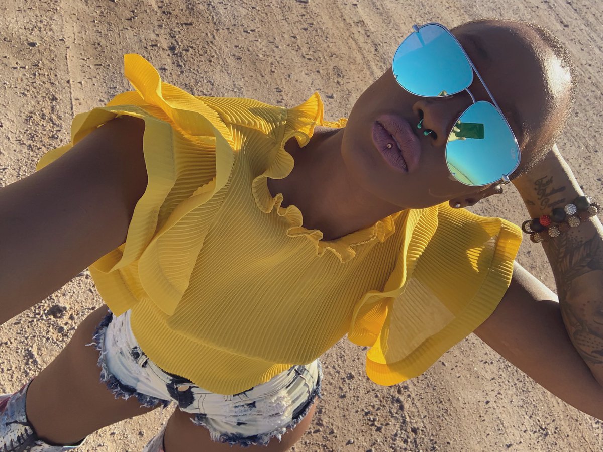 Charde Houston tweet media