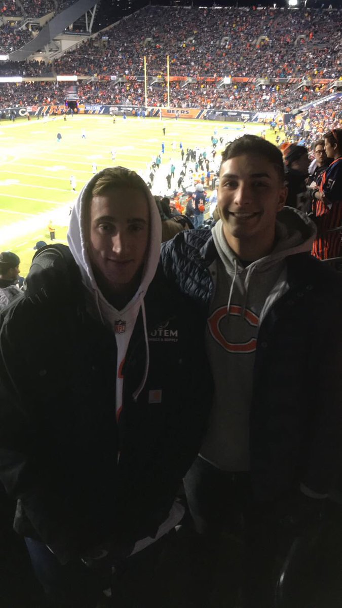 tator_2's tweet photo. #bearsphotos #bearsplan @mikewilms2 https://t.co/WtwNogC5X1