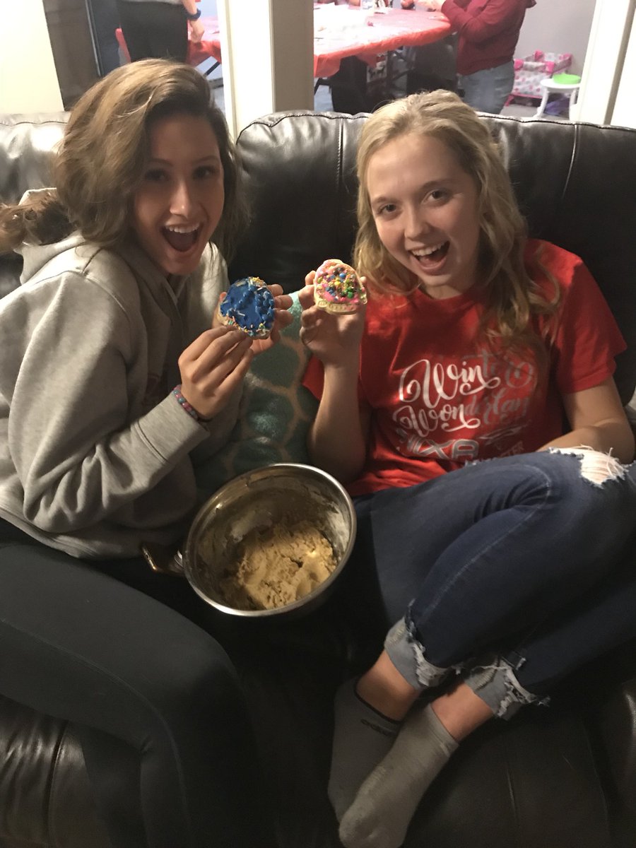 CopelandLakin's tweet photo. everyone say a quick prayer tomorrow morning for this girl as she starts her long journey back to the sport she loves. you’re gonna rock these surgeries kels, love and miss you already❣️ https://t.co/fSu7s1iPLS