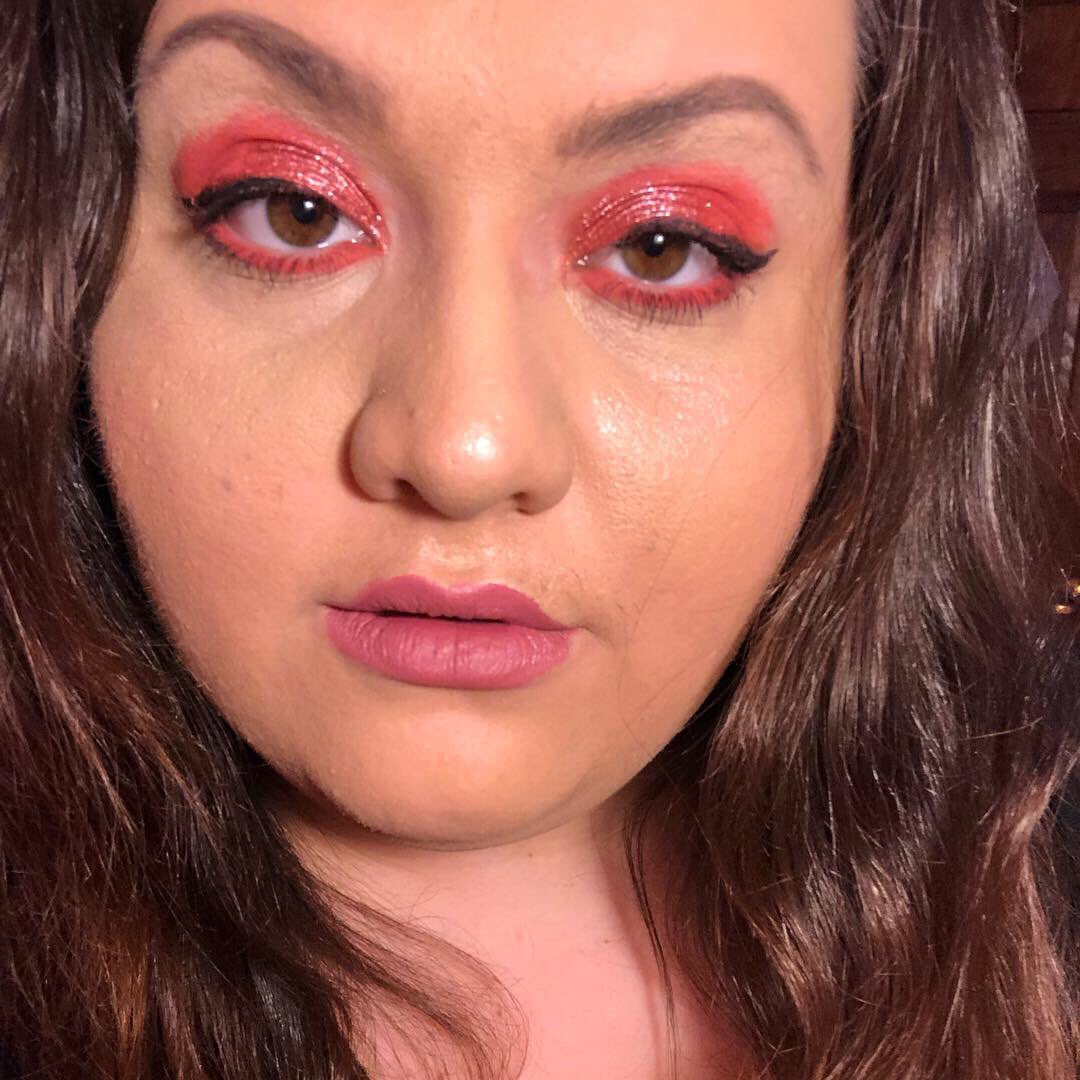 samcomparone's tweet image. In my next video I try the famous @hudabeauty #meltedshadows also wearing my #anastasiabrows @ABHcosmetics , @Clinique acne formula foundation and more products! Full video coming soon on my channel! 🎬💕✨ #samspace #makeuplook #hudabeautymeltedshadows #beauty