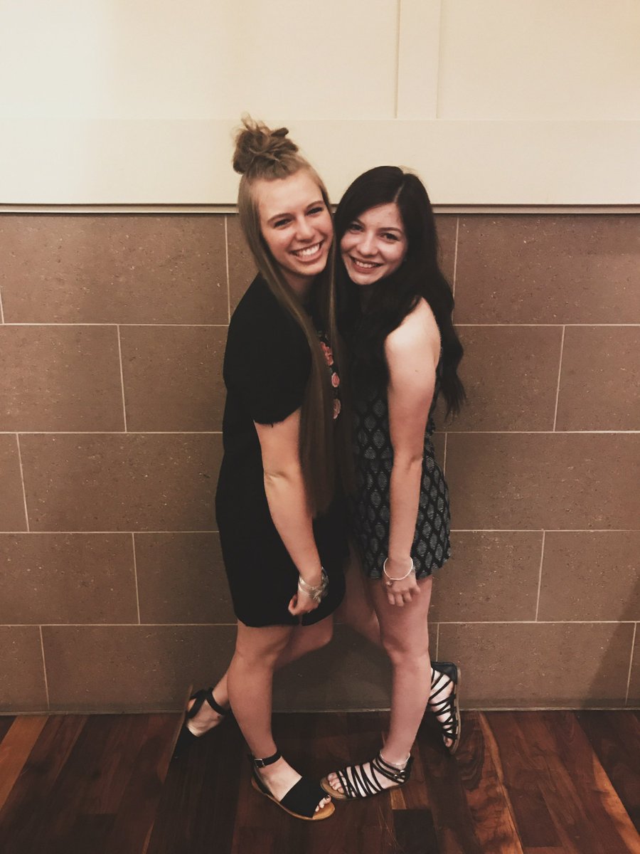 _maddieadams_'s tweet photo. HAPPY BIRTHDAY ELIZA! Ily and I miss you lots and lots 💓💓🎉 https://t.co/KCBv33J8DF