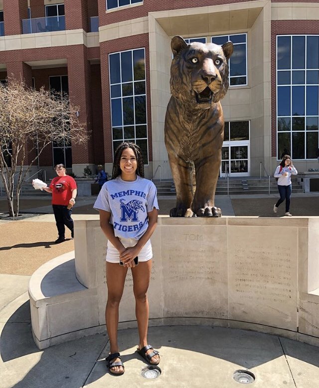 NCSA_Volleyball's tweet photo. And finally we send Big CONGRATS to @GiannaCrescenz1 & to @annahayez11 for their recent signings w/ @MemphisVolley! @NCSA_Volleyball is very happy for you both & excited for #TigerVB! ๐๐งก๐๐ฏ๐๐ #ncsavolleyball #ncsacommit #recruiting #gotigers #NLI #signingday https://t.co/JhAJAH4uVe