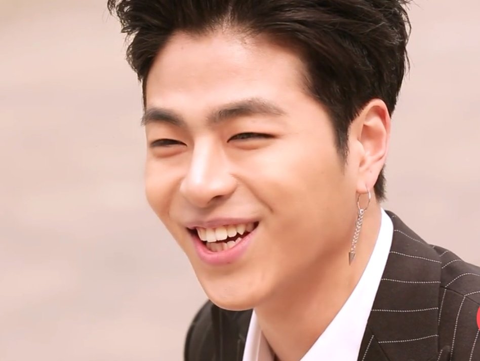 Nothing is more precious than his smiles  #JUNHOE  #JUNE  #iKON  #구준회  #준회  #아이콘  #ジュネ #IM_OK