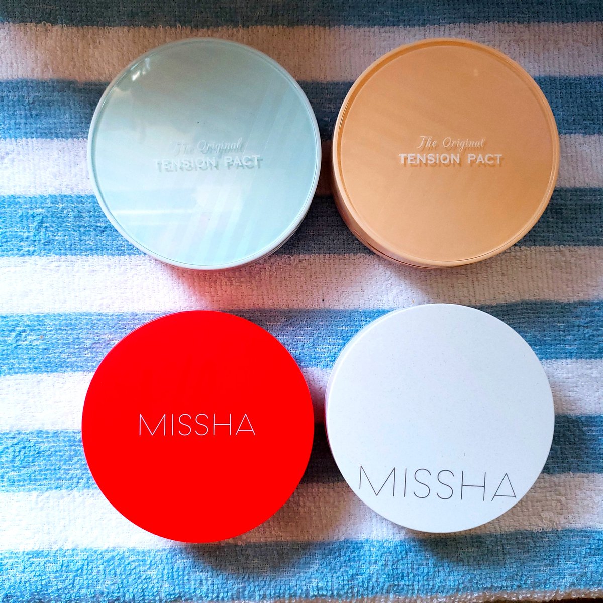 Mozzie クッションファンデを Missha から Clio に変えようと思ったけどどっちも使ってる このclioのピンクのケース Xp とmissha のプロタッチパウダーで私のオイリー肌も夏を乗り越えられそう パクト ケース の互換性も合ってラッキーだ 今まで収集