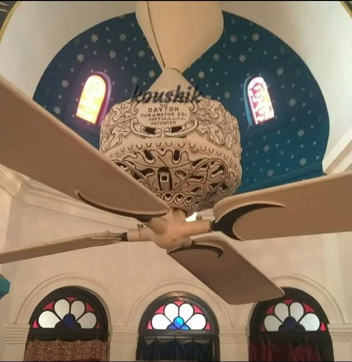 Beyondhorizon14's tweet photo. A wooden blade fan in the Beth El #Synagogue situated in the heart of #Kolkata, in Pollock Street. Started in 1856 the synagogue still reflects the past glory of the once vibrant #Jewish community living in the #city.#calcutta #culture #heritage #walking #tours #colonial https://t.co/NIHpCiGXXE