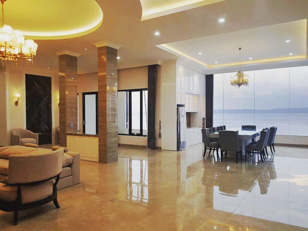 titaniumgranite's tweet image. Private Residence at Bau-Bau Sulawesi Tenggara featuring Titanium Lamina Granite. 
Can you mention all Titanium motifs that are used in this picture?

Don't forget to follow us on:.
📲FB/IG/Tw: @titaniumgranite

#titaniumgranite #Titaniumproject