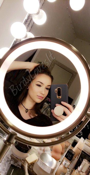 Watch ≫ BirdyLovesIt ≪'s leaked NSFW photo on TwXstars