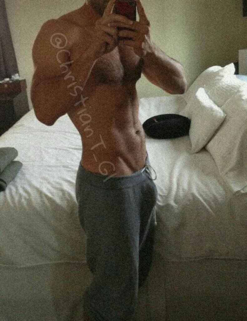 Sweatpants ;)
x
#FiftyShades