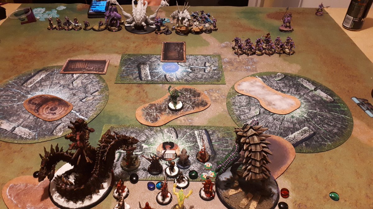 Clobtastic's tweet image. Naaresh in DOA takes on Issyria in Defenders. #skorne #retribution #doubletrouble @privateerpress