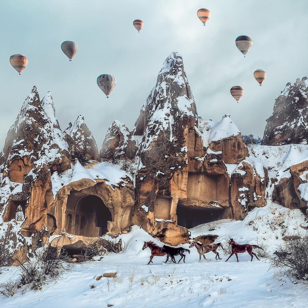 Adelphia_Tours's tweet photo. Lo spettacolo della #Cappadocia in #inverno non ha eguali con i camini di fata imbiancati dalla #neve!

https://t.co/HAIbkbPKjw

#Turchia #Istanbul #viaggio @portaleturchia @TurchiaPerPochi @TurismoTurchia @Turkey_Home @Cappadocia_Wiki https://t.co/mdm5dJ0Du3