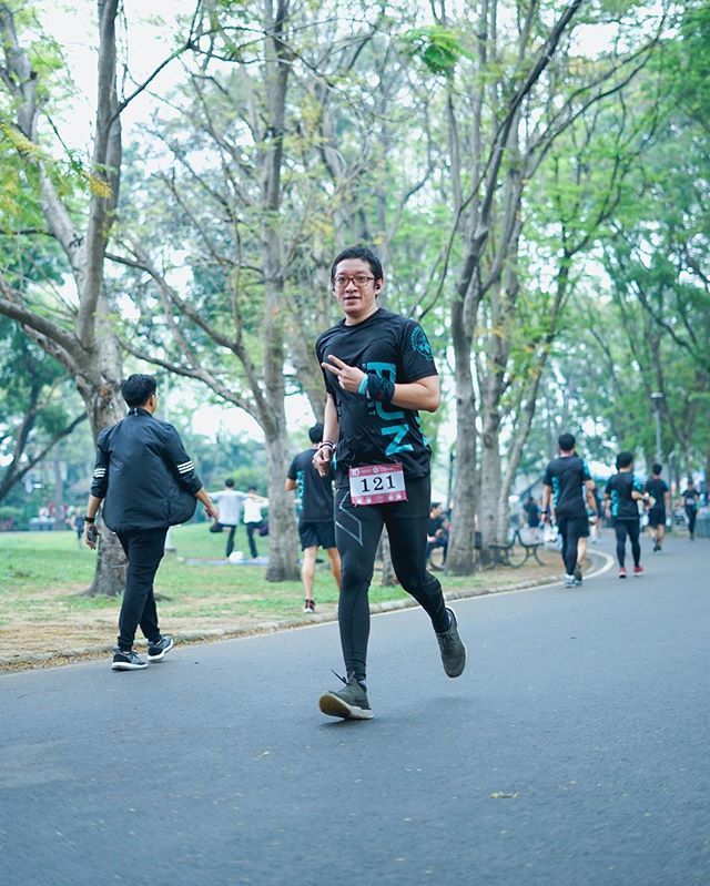 gimmics2000's tweet photo. Run for Forest ป่าน้อยร้อยป่าใหญ่ สนามที่ 1/5 #runforforest #morningrun #sundayrun #couplerun 🏃🏻‍♂️🏃🏻‍♂️ https://t.co/qUcgERYbWS https://t.co/4psgXyUYZO