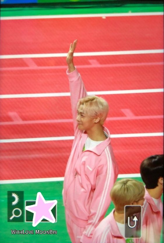 WithLove_BinNi's tweet photo. *Preview* 190107 아육대 
#아스트로 #ASTRO @offclASTRO
#MOONBIN #문빈 #빈이 #WithLove문빈 https://t.co/3WZNPFiC1f