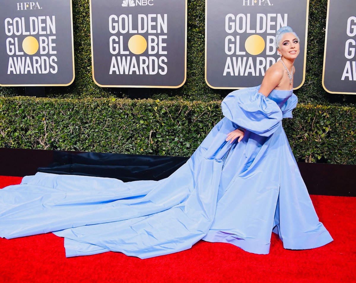 Lady Gaga looking absolutely gorgeous on the red carpet at the #GoldenGlobes Awards.