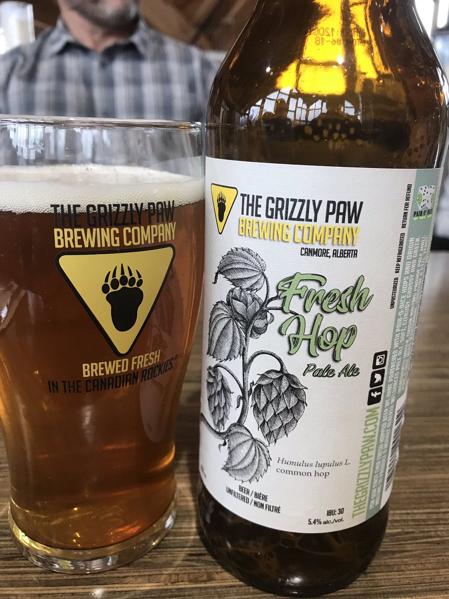 Pairodicehops's tweet photo. Made it to @TheGrizzlyPaw #tank310 and was pleased to find some fresh hop pale ale still available.  #Alberta beer featuring @originmalting malt and our fresh hops! https://t.co/iWcIsdizk1