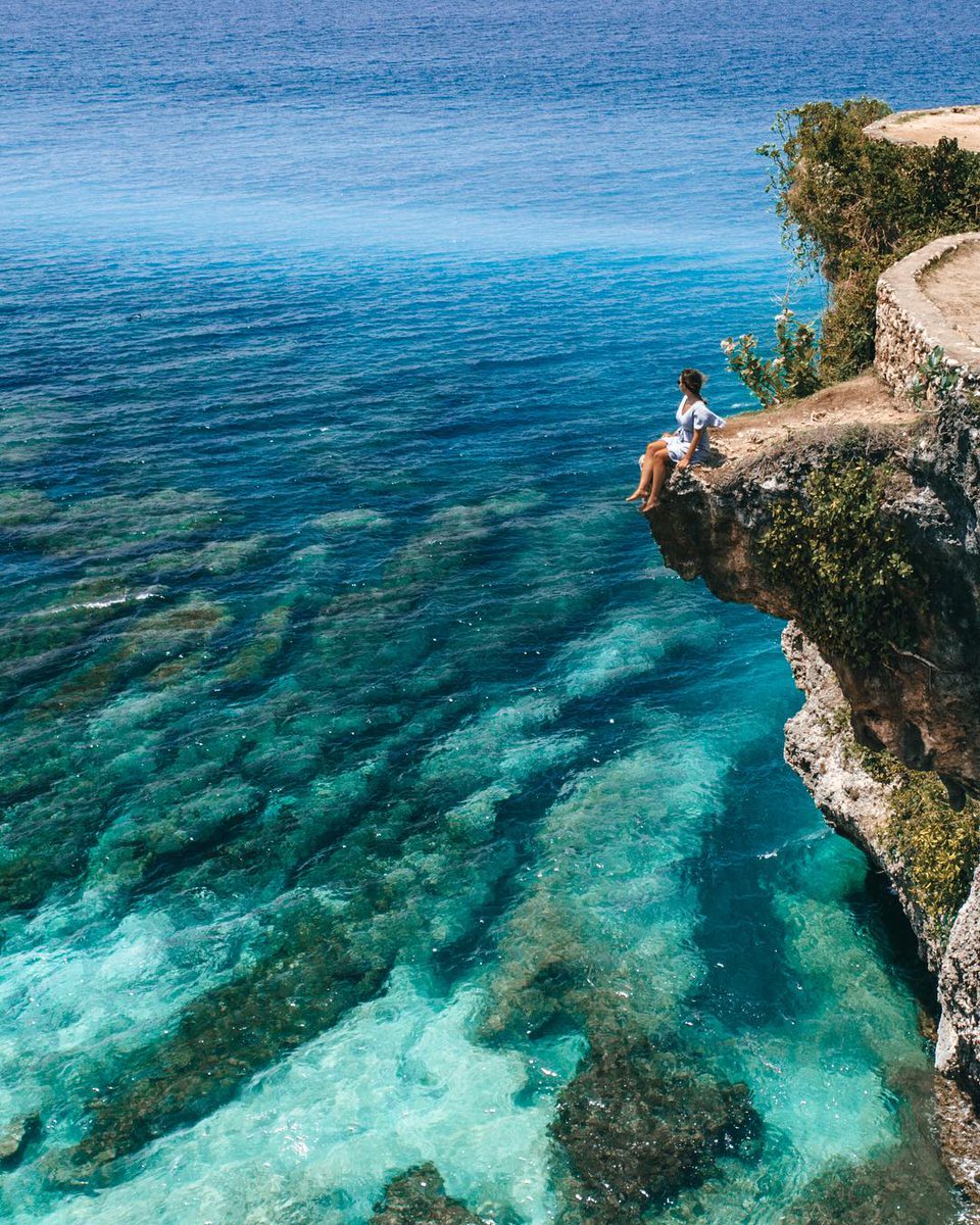 Airy Indonesia a Twitteren: "Yuk jalan-jalan ke Pantai Uluwatu di Airy Indonesia a Twitteren: "Yuk jalan-jalan ke Pantai Uluwatu di