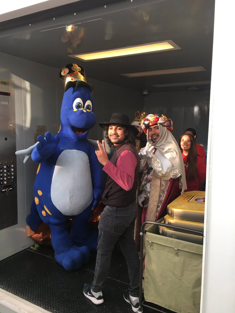 AlexRojasPe's tweet photo. 7th #InterNationsorg #PueblaCommunity event
January’s #DiaDeReyes @MuseoAmparo #Puebla!
🇲🇽🇩🇪🇳🇱🇨🇭🇷🇺🇪🇸🇧🇷
#GlobalLocal #ExpatChat #LifeAbroad #MexicanTraditions (2-4) https://t.co/zT5RGlSJBM