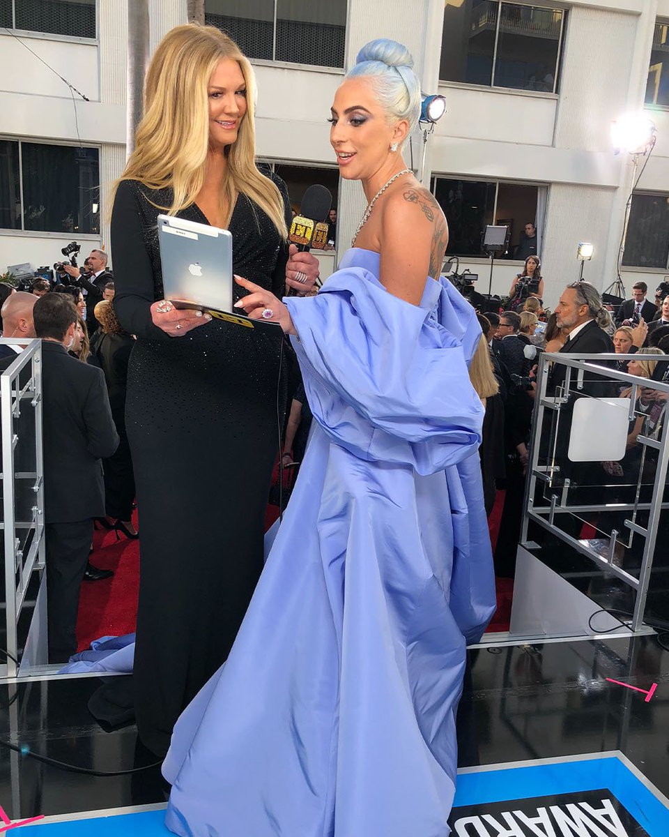 STILL not over this Judy Garland moment Lady Gaga had at the #GoldenGlobes!