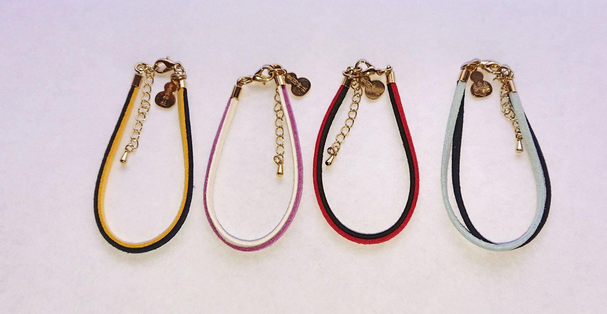 豊国神社 夢むすび 御守 定番色に 紺 黄 も追加致しました その他のお色は引き続き現時点では限定となっております 授与数にご不安のある方はお気軽にお問い合わせ下さい 御参拝お待ちしております