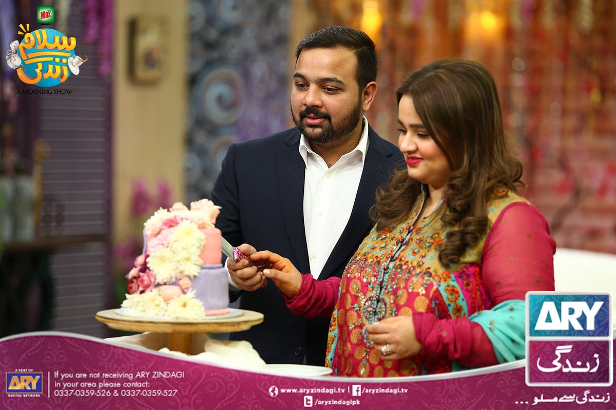aryzindagipk's tweet photo. Did you enjoyed today's show? 😉
Share your feedback in the comments box below.
#SalamZindagi @faysalquraishi #ARYZindagi #FaizaSaleem #Abuzer #MorningShow #ChefWarda #Faizan #Aadi #KashifAli https://t.co/CcRSGvJWco