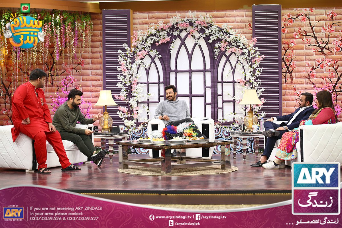 aryzindagipk's tweet photo. Did you enjoyed today's show? 😉
Share your feedback in the comments box below.
#SalamZindagi @faysalquraishi #ARYZindagi #FaizaSaleem #Abuzer #MorningShow #ChefWarda #Faizan #Aadi #KashifAli https://t.co/CcRSGvJWco