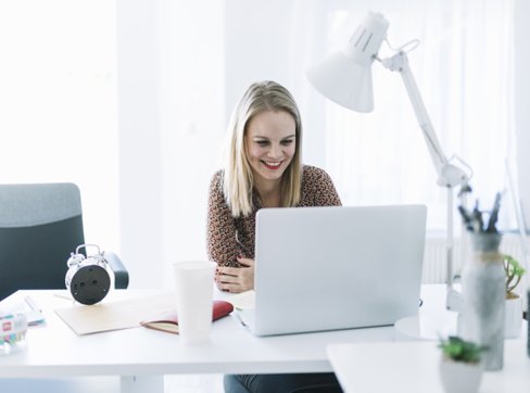 quickbookssa's tweet photo. #DidYouKnow that QuickBooks cloud-based software allows your #bookkeeper, #accountant, or colleagues, to log in simultaneously & work directly with your data online? https://t.co/ZqidWkMT9n #QuickBooksSA #QBinSA #onlineaccounting #cloudaccounting https://t.co/cnJ2hpMu1i