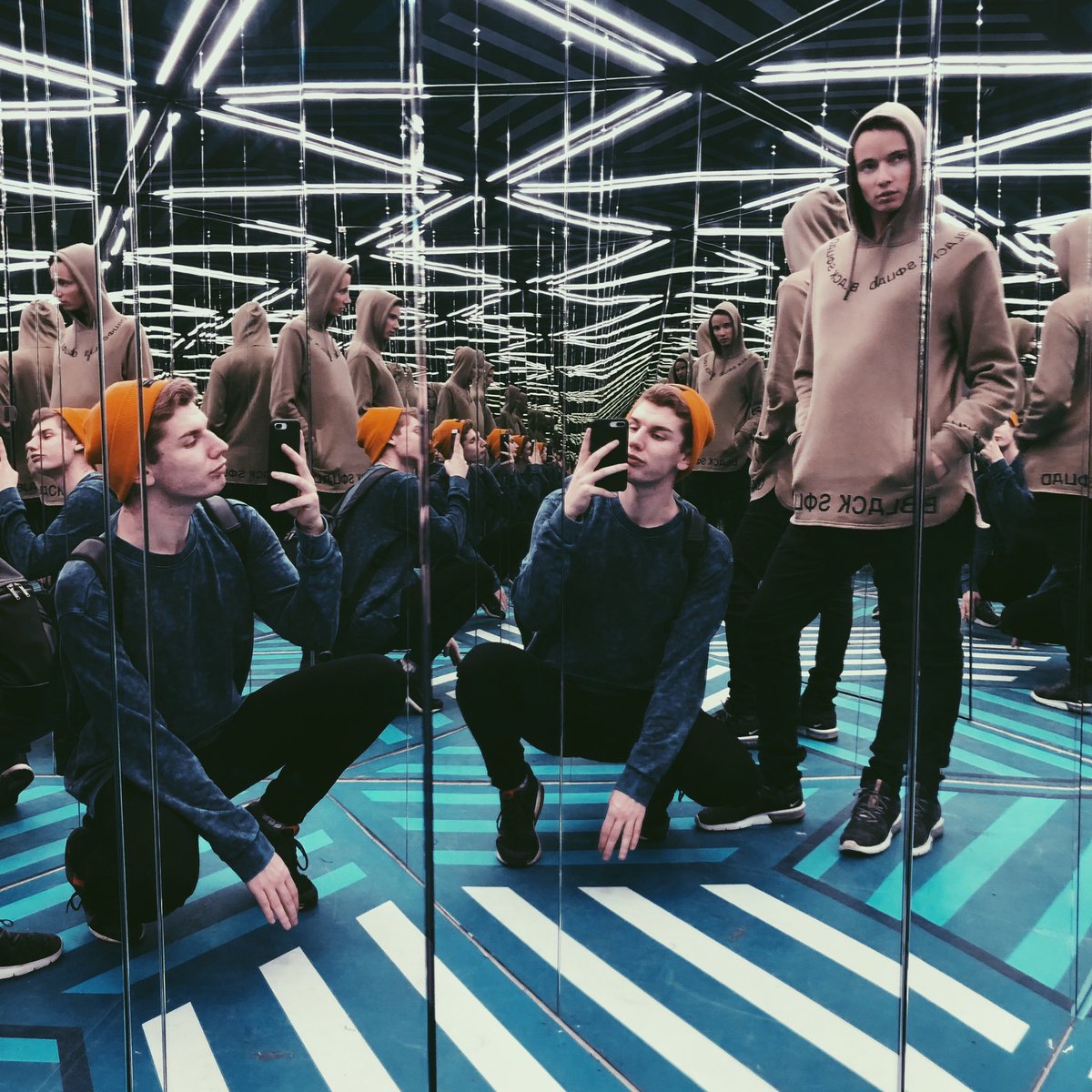 neverthelessflo's tweet image. the boys on tour - 6/1/19