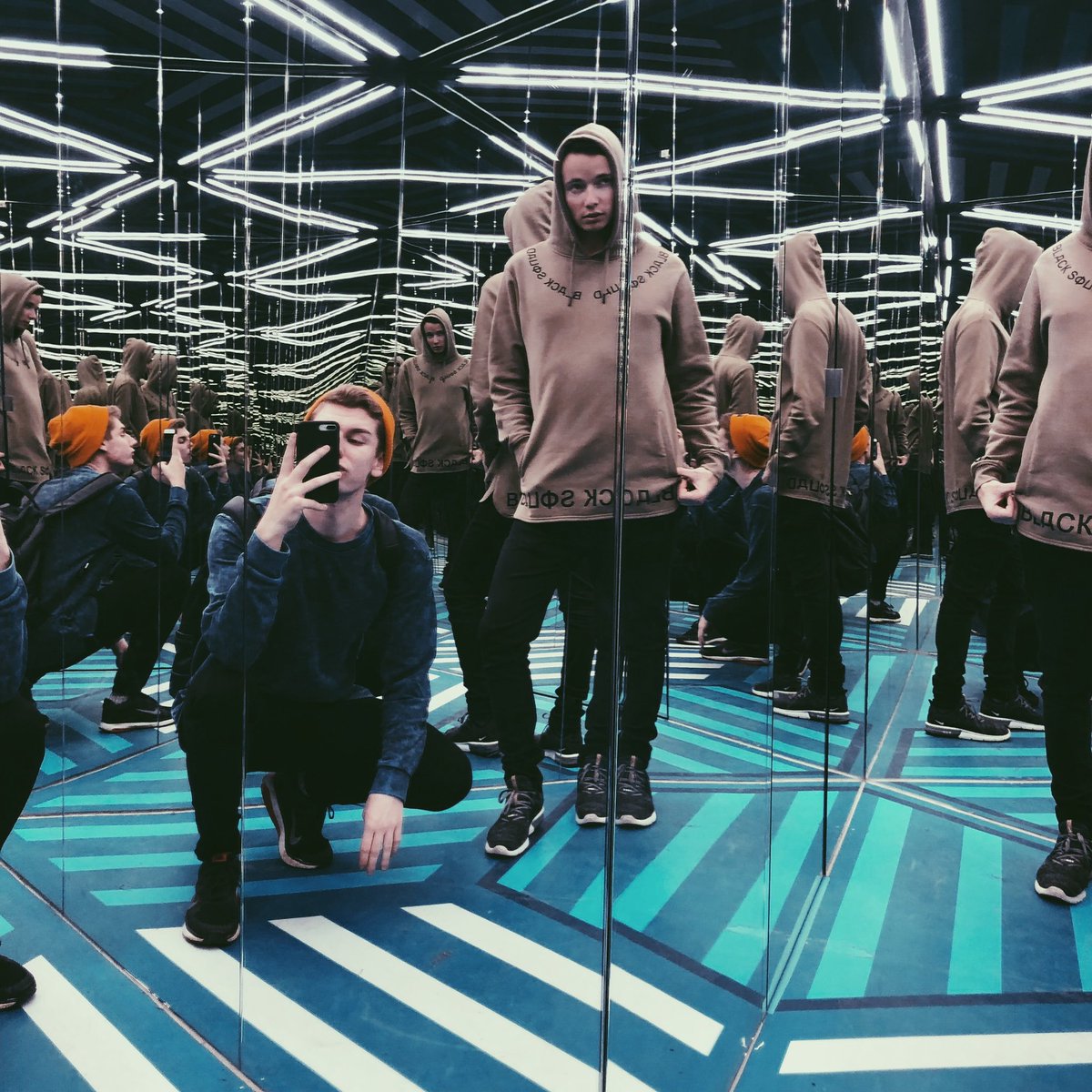 neverthelessflo's tweet image. the boys on tour - 6/1/19