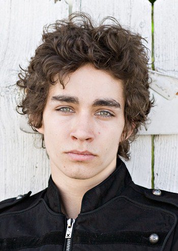 Happy Birthday To Robert Sheehan!         