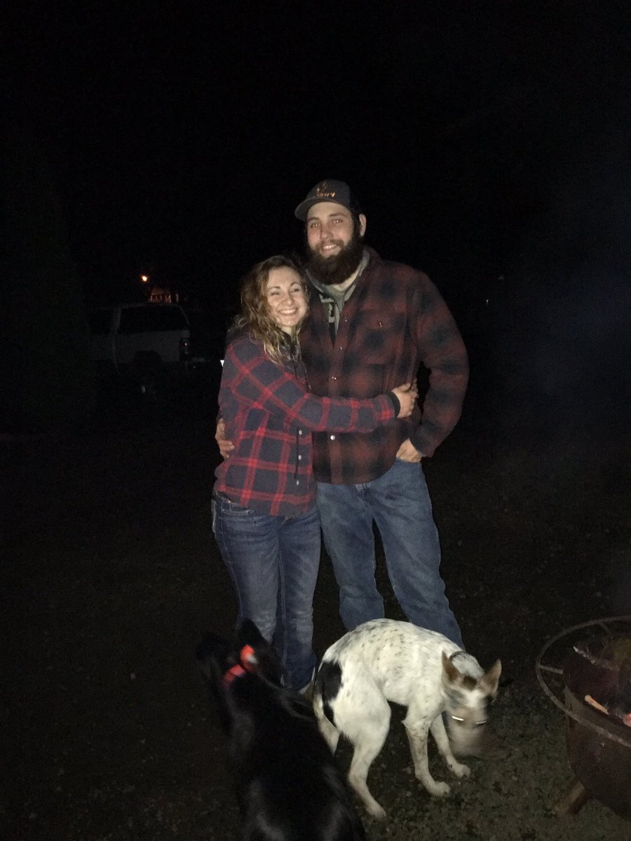 Thankful for 2018 and that God gave me you during that whirlwind of a year.💛 here’s to more craziness w you, my elk hunting fool #cheezypost #iloverich