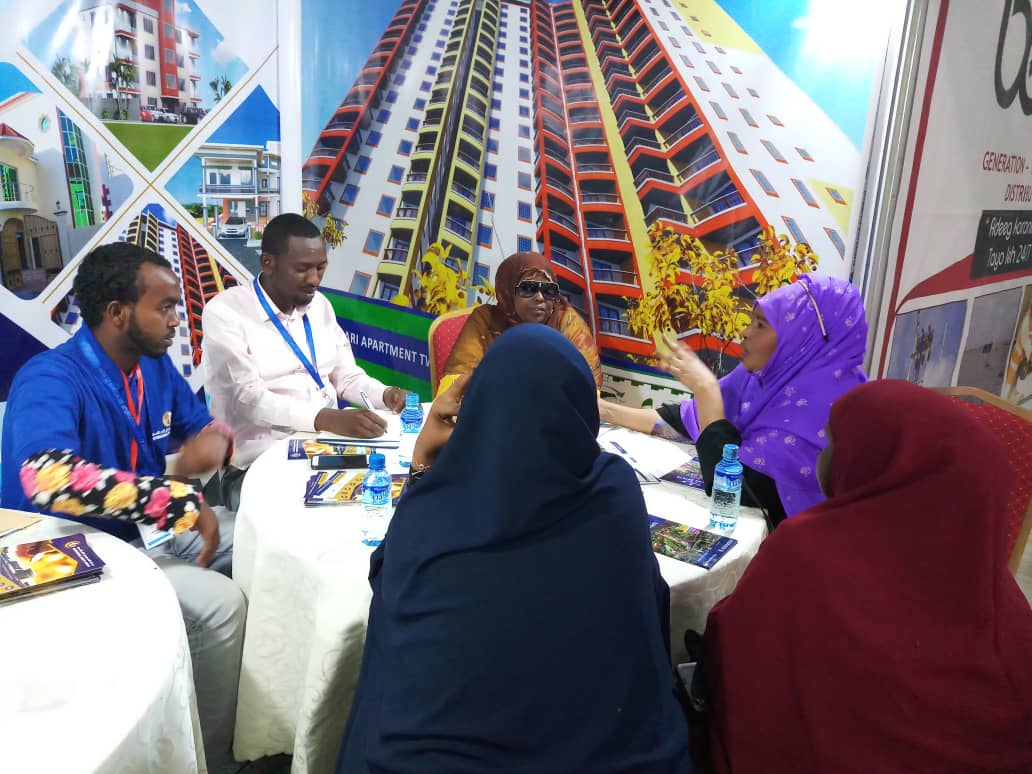 IBSBankSo's tweet photo. Waxaynu Maalintii #2aad ka qayb qaadanaynaa bandhiga Dhismaha iyo Guriyeenta dalka @SORECOExpo oo aynu kuso bandhigeeno adeegyada bankiga gaar ahaan maalgalinta mashaaricda #Dhisma dalka.
#IBSRealestateFinance
@SORECOExpo 
@IBSbankSomalia https://t.co/gZjZzZQlLW