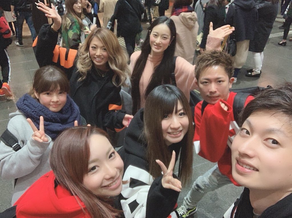 ta_arana's tweet photo. あーほんまに最高の
誕生日になりました♡♡♡
みんなほんまにありがとう(´;ω;`)♡
プレゼントもみんなで買ってくれてて
欲しかった財布頂いて、
メッセージも書いてくれた人
ありがとう(´;ω;`)！
おうちついたらゆっくりじっくり
読ませて頂きます♡♡♡♡
ほんまにみんな愛してる(´;ω;`)♡！！ https://t.co/5rqwVCebYa