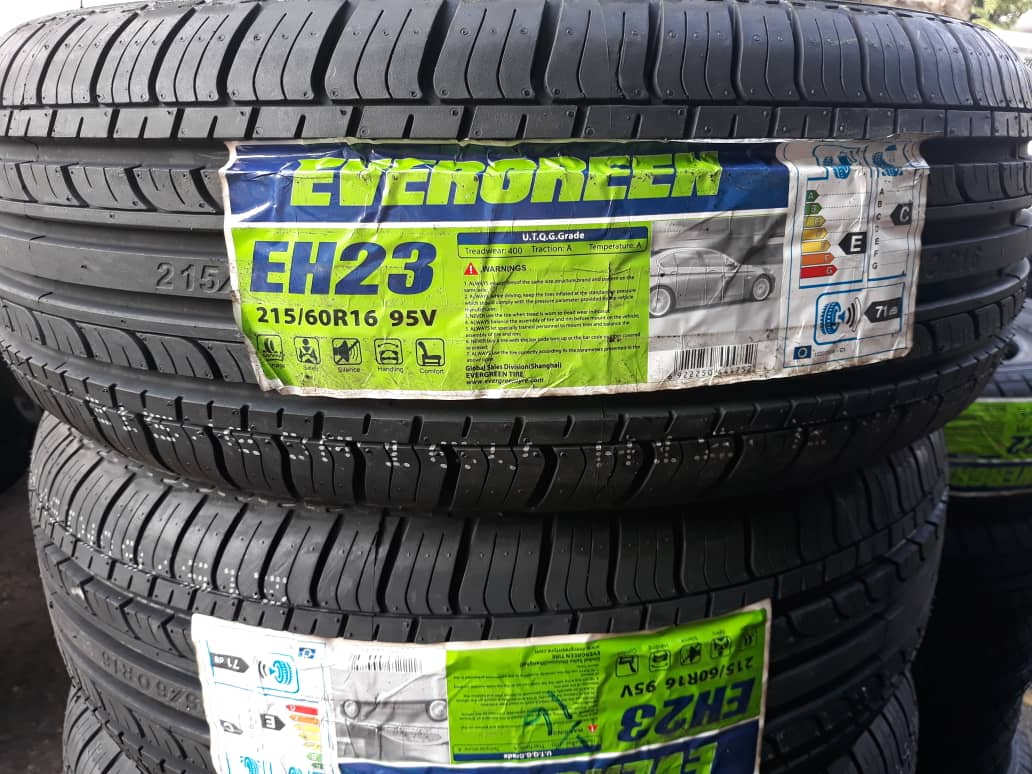 autolujo72's tweet photo. ¡En venta! ✔️ Cauchos #Evergreen que te brindan confort a la hora de conducir tu vehículo ¡No busques más opciones, en @autolujo72 tenemos los cauchos que necesitas!

Para mayor información:☎️02617982862 📱04126561311 | 04146577719

#Cauchos #Carros #EnVenta #Evergreen #07Ene https://t.co/txab5cELgg