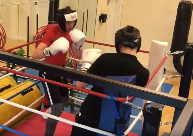 CALLING TALENTED TEENAGERS 🥊 

Want to improve your boxing and continue post-16 education in Sept? 👩‍🎓👨‍🎓

Then join our DiSE programme across the country. 🏃‍♀️🏃‍♂️

Details 👉bit.ly/2RelqNv