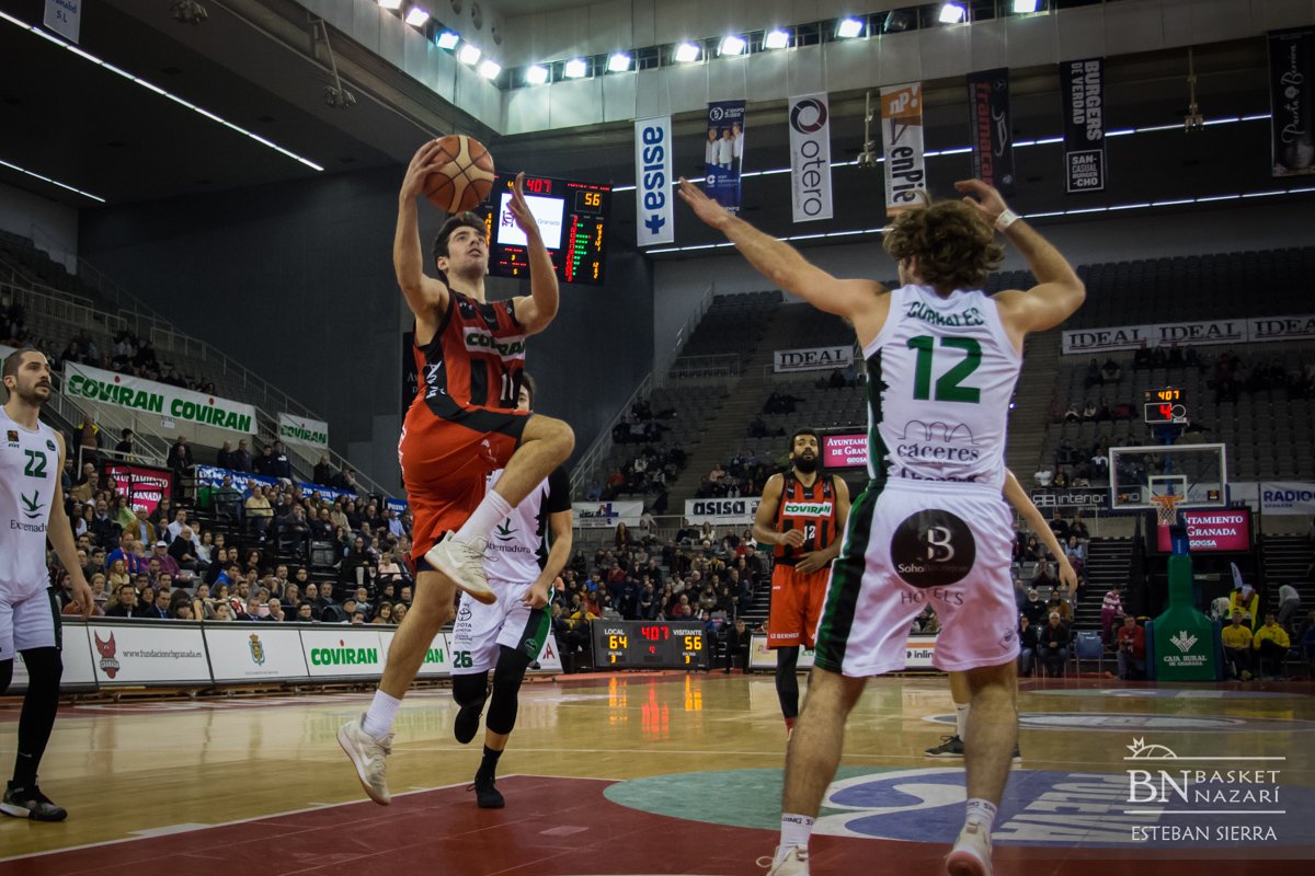 BasketNazari's tweet photo. GALERÍA 📸 | Ya puedes ver las imágenes de @esteban_sierra del encuentro entre @FundacionCBG y @Caceres_Basket 

➡️ https://t.co/g4mDpiASRw https://t.co/Gp5cdMN1Ey