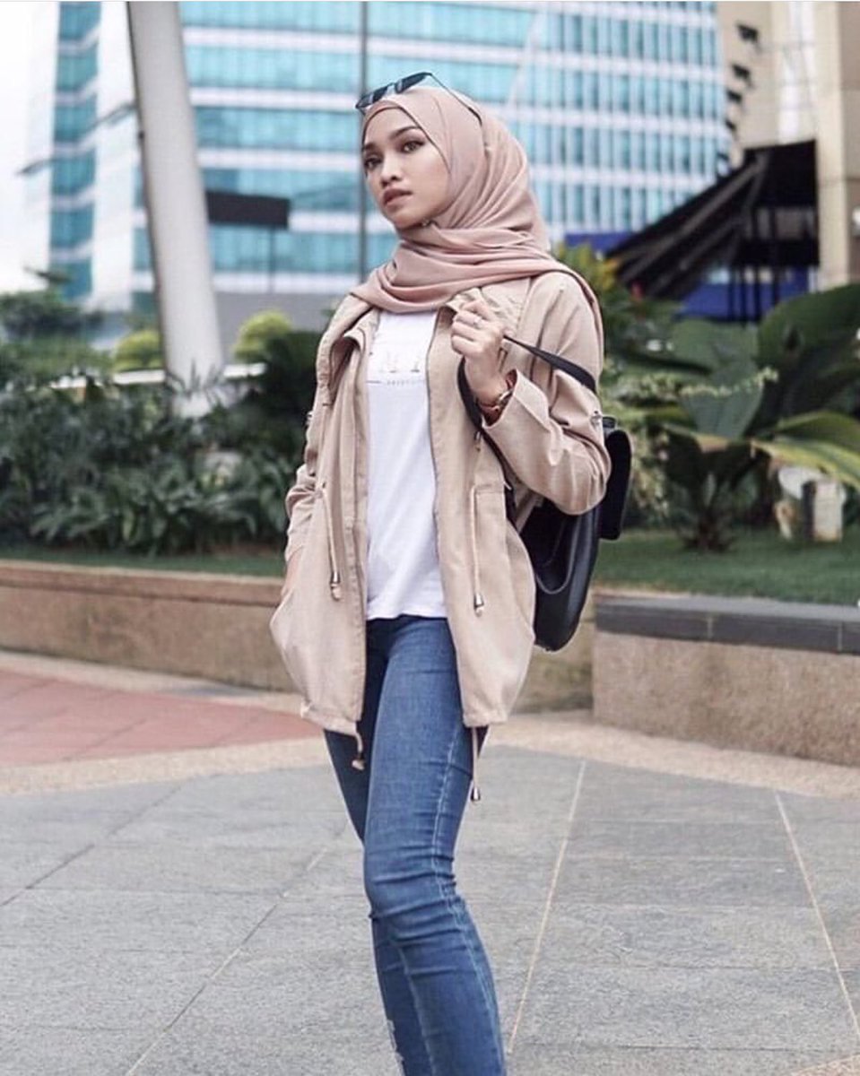 Feeryna's tweet photo. omg I suka gila cardigan raincoat sekarangg and this raincoat cardigan RM59 only. For those who interested to buy for gf or bff, can dm me! ☺️ https://t.co/zxiPaCoArm