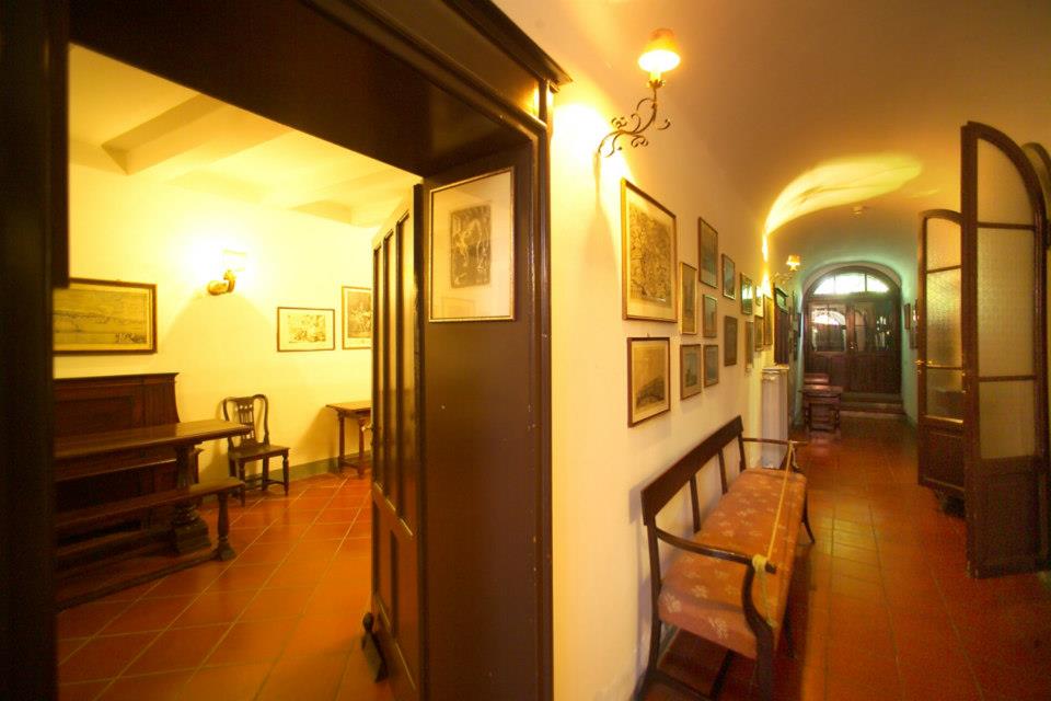 Fino al 20 gennaio Casa Moretti di Cesenatico ospita la mostra "Luoghi riflessi" dell’artista Mauro Pipani. 
Scopri di più ▶️ bit.ly/Luoghi_riflessi
#capodannoinromagna #lodiciesorridi #visitromagna #emiliaromagnawelcome