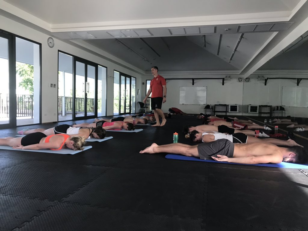 SwimWales's tweet photo. ‘Shoulder’ session from Rhys Supporting Elite squad #gains away from the pool https://t.co/4YlxGEsnsb