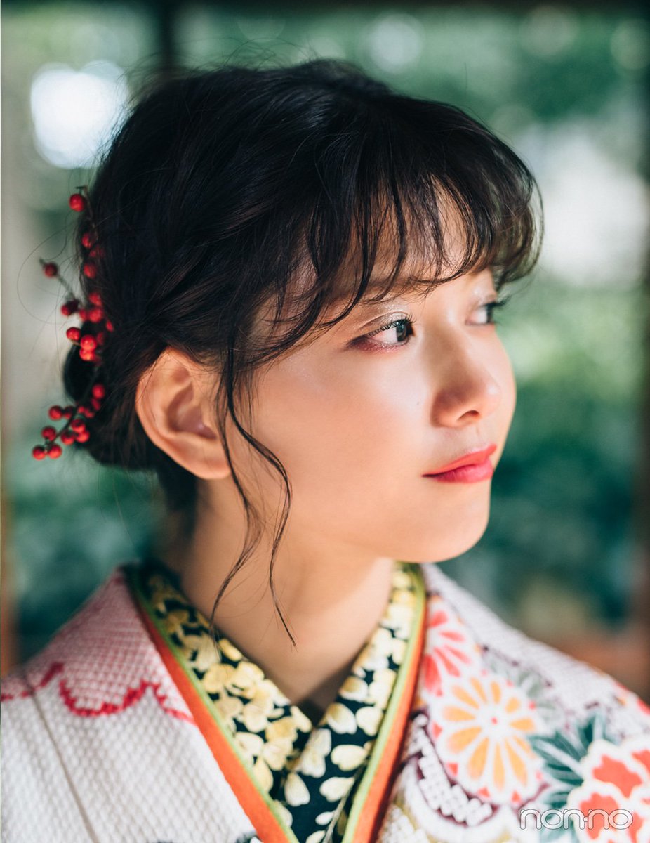 Am N On Twitter ボブの巻髪 まとめヘアは渡邉理佐がお手本